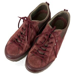 Dansko Paisley Suede Leather Lace Up Vibram Outdoor Hiking Sneakers in Burgundy